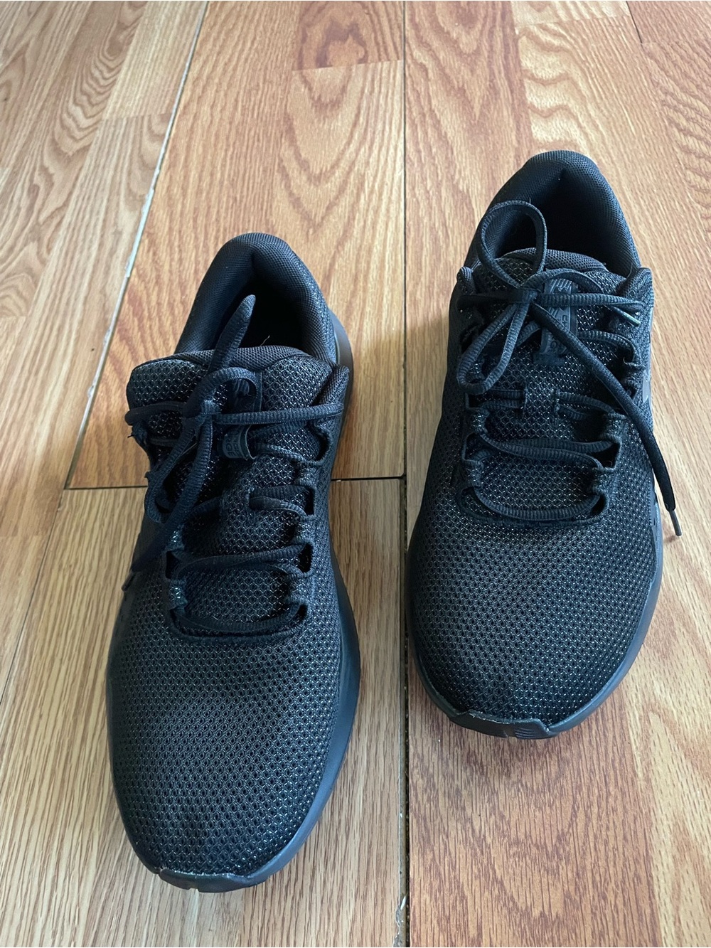 Under Armour  Charge  US Mens 12.5